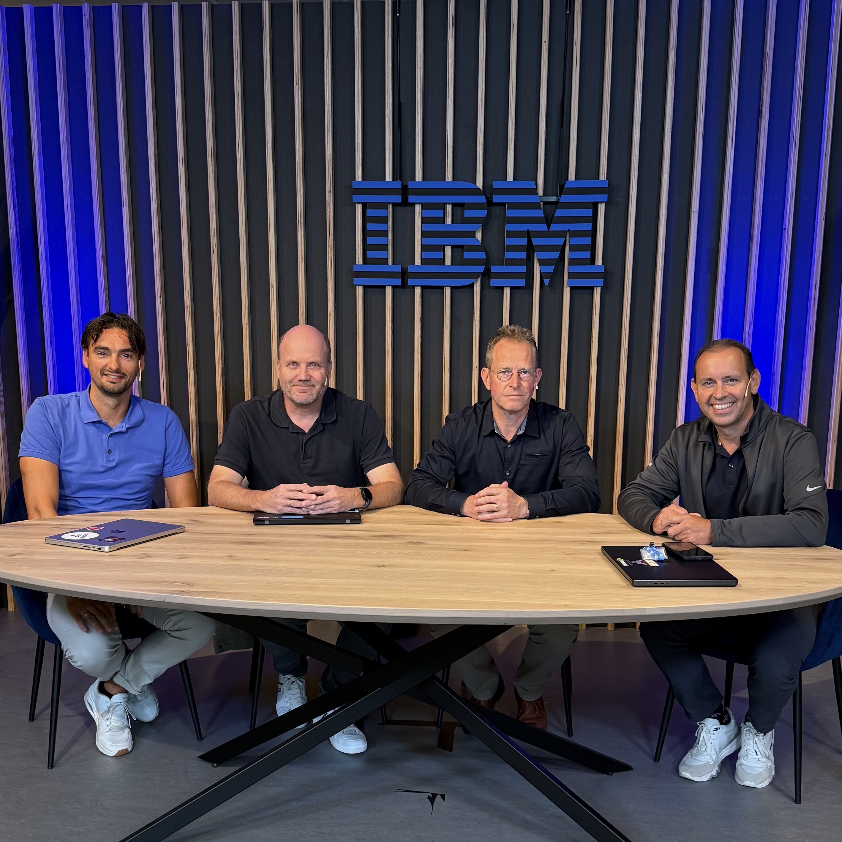 #083 | DataStax